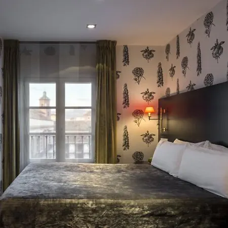 Larios Hotel