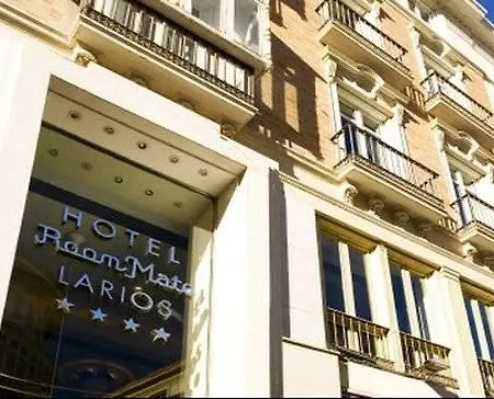Larios 4*