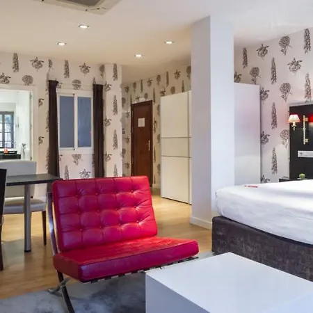 Hotel Mate Larios 4*
