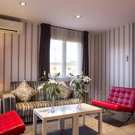 Mate Larios Hotel